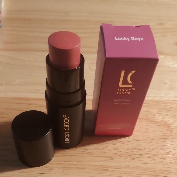 Blush Makeup Stick By Lucky Chick - Picture 4 of 6